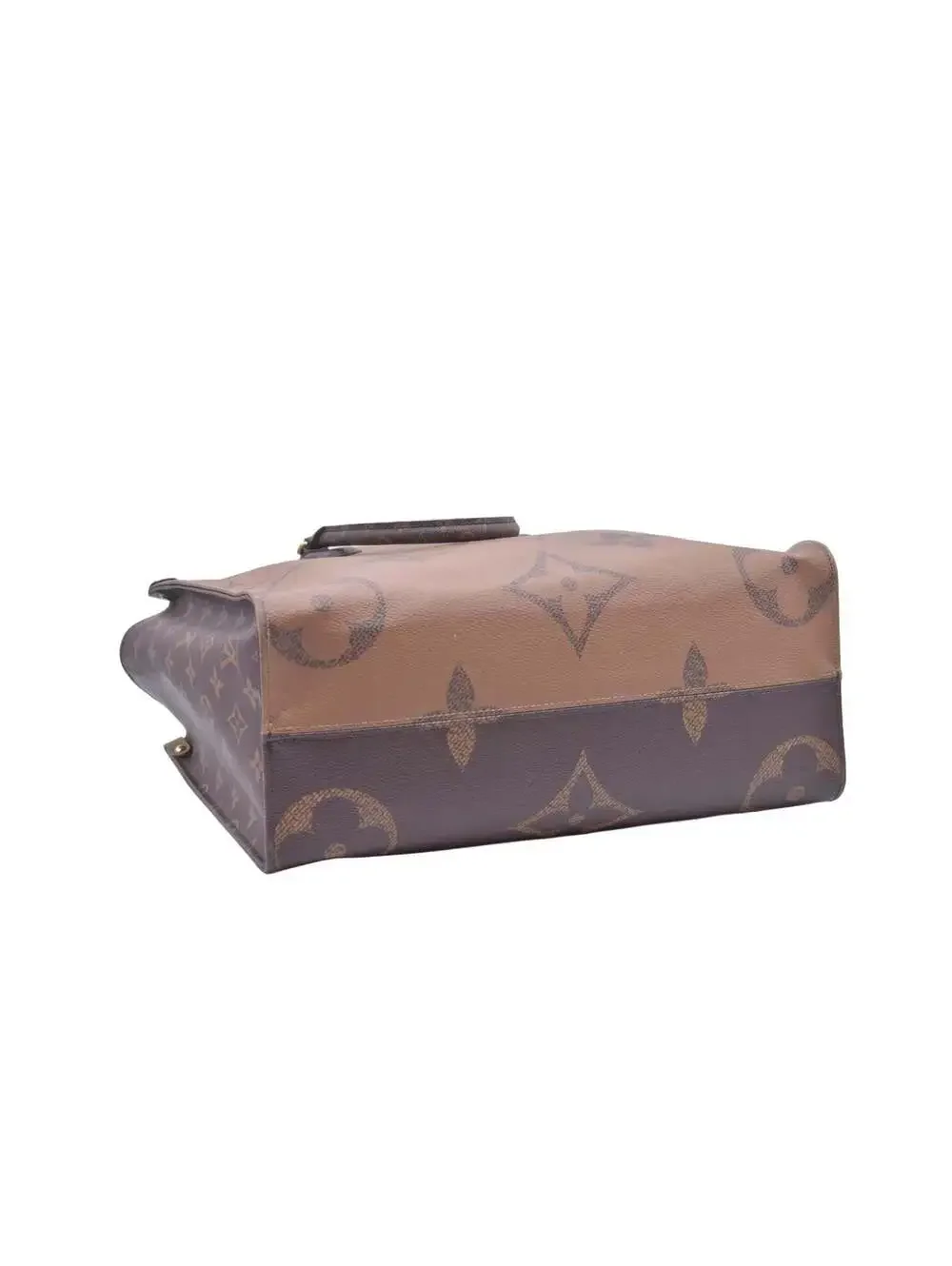 $3300 RFID Louis Vuitton Reverse Monogram Giant Onthego MM